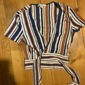 Cutest tie crop top!